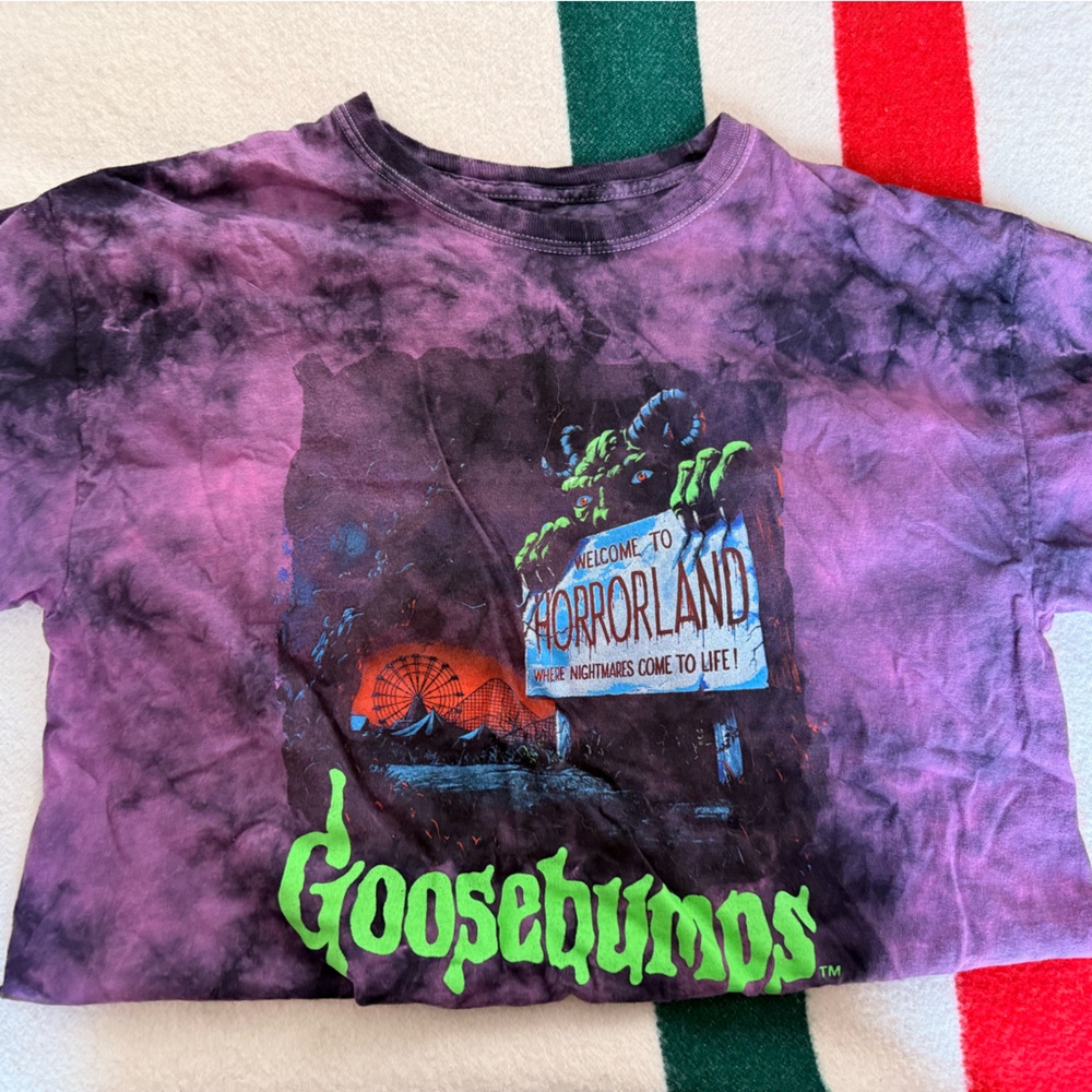 Goosebumps Graphic Tee in Purple